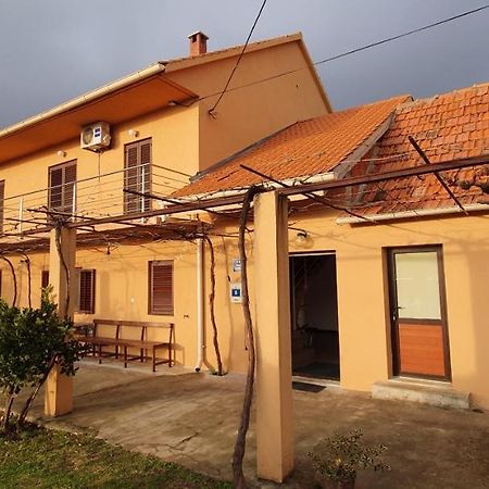 Apartment Put Vidaka Policnik Exterior photo