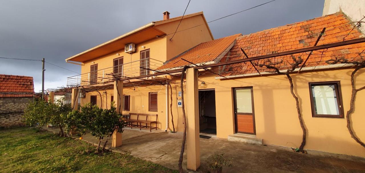 Apartment Put Vidaka Policnik Exterior photo