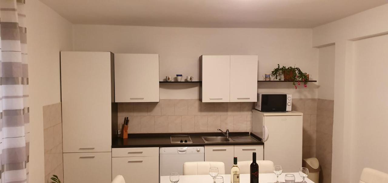 Apartment Put Vidaka Policnik Exterior photo